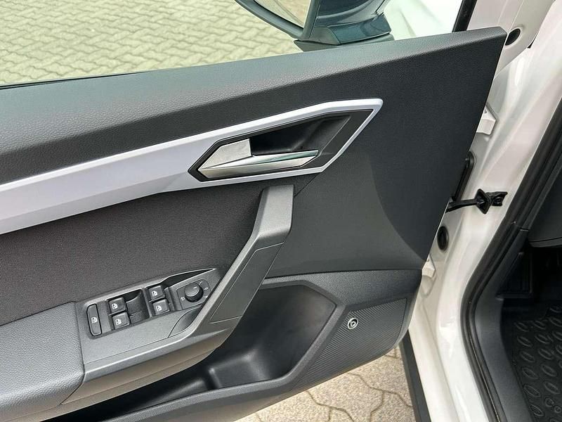 Gebraucht Seat Arona FR 110 PS (80 kW) 2023 Weiß SUV