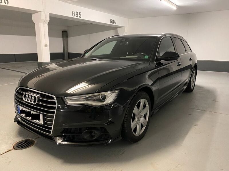 Mythosschwarz metallic Gebraucht 2018 Audi A6 Ambiente Kombi | 22.900 € (Superpreis) - Bild 1/4