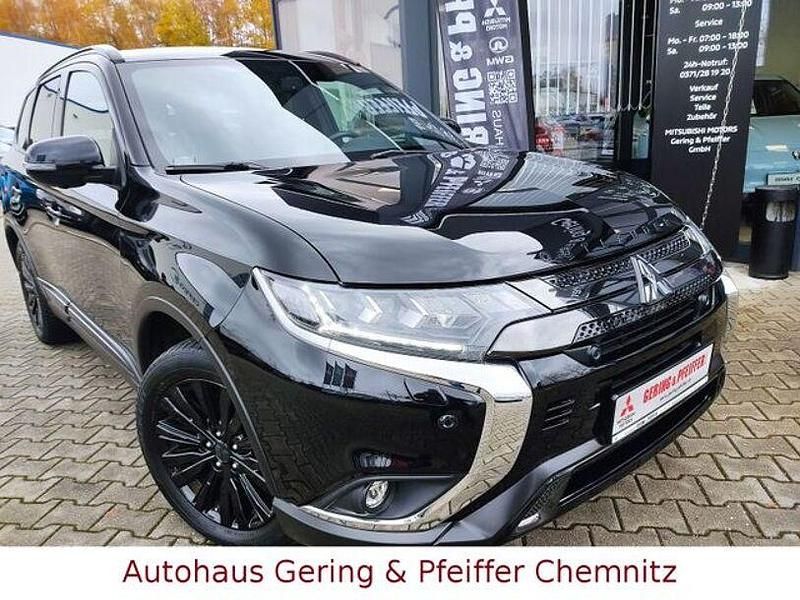 Schwarz Gebraucht 2020 Mitsubishi Outlander Spirit+ SUV | 22.990 € (Etwas zu teuer) - Bild 1/4
