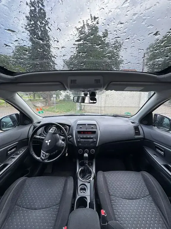 Używany Mitsubishi ASX Edition 150 KM (110 kW) 2011 Srebrny SUV