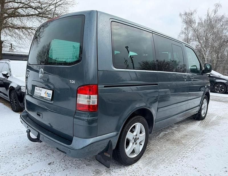 Gebraucht VW Multivan 131 PS (96 kW) 2005 Grau Van