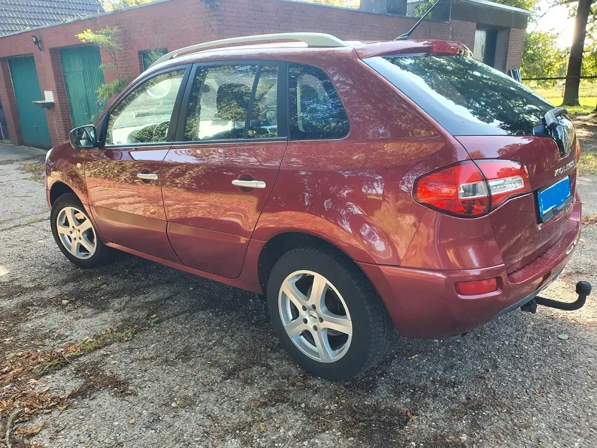 Gebraucht Renault Koleos 150 PS (110 kW) 2009 Rot SUV