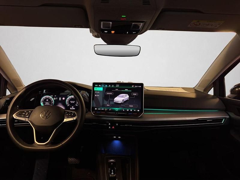 Gebraucht VW Golf VIII S 150 PS (110 kW) 2024 Grenadillschwarz metallic (metallic) Limousine