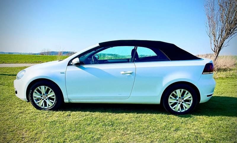 Gebraucht VW Golf Cabriolet Life 105 PS (77 kW) 2013 Weiß Cabrio