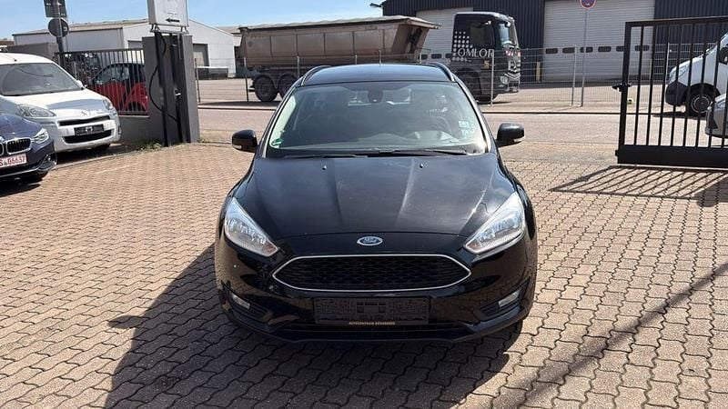 Gebraucht Ford Focus Business Edition 150 PS (110 kW) 2015 Schwarz Limousine