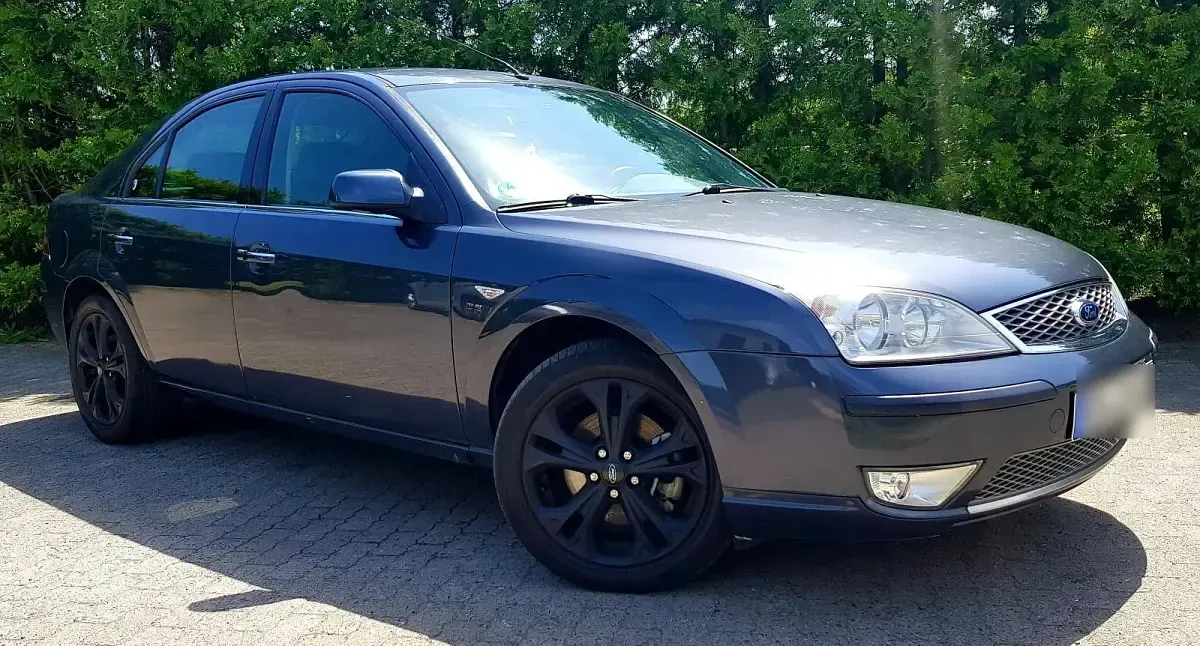 Gebraucht Ford Mondeo 116 PS (85 kW) 2005 Grau Limousine