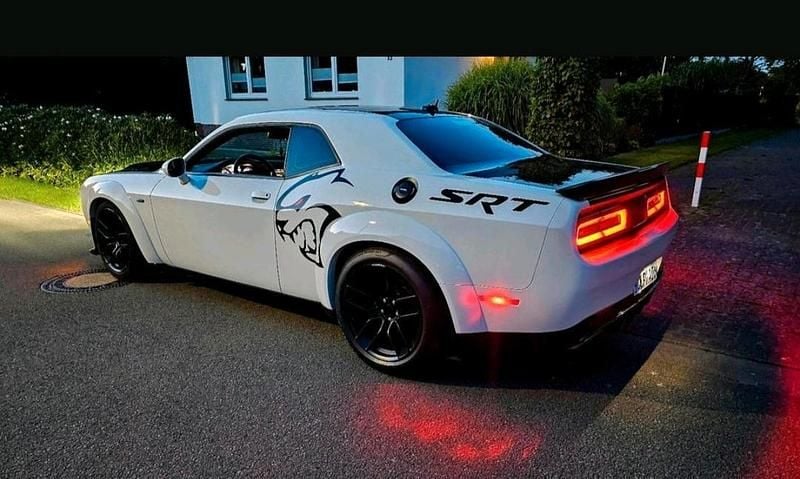 Weiß Gebraucht 2021 Dodge Challenger Coupé | 28.990 € (Superpreis) - Bild 1/4