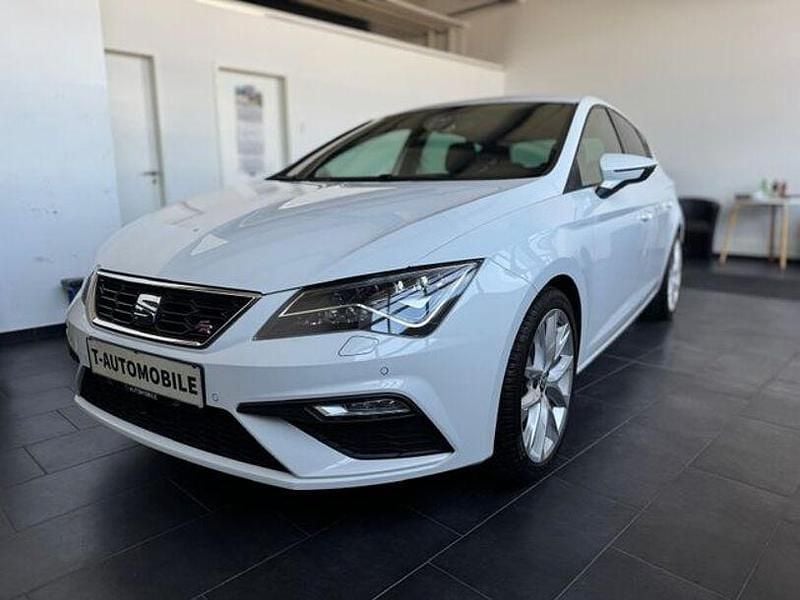 Weiß Gebraucht 2018 Seat Leon CUPRA Limousine | 18.990 € (Fairer Preis) - Bild 1/4