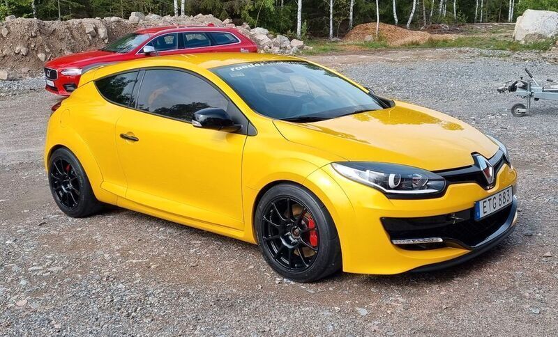 Gelb Gebraucht 2015 Renault Mégane III R.S. | 23.000 € (Teuer) - Bild 1/4