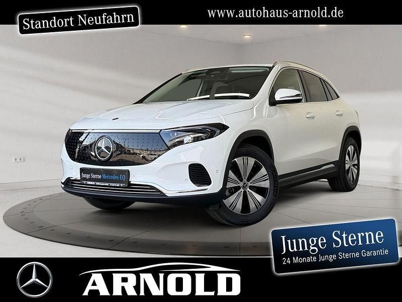 Polarweiß Gebraucht 2024 Mercedes EQA300 Progressive SUV | 33.200 € (Guter Preis) - Bild 1/4