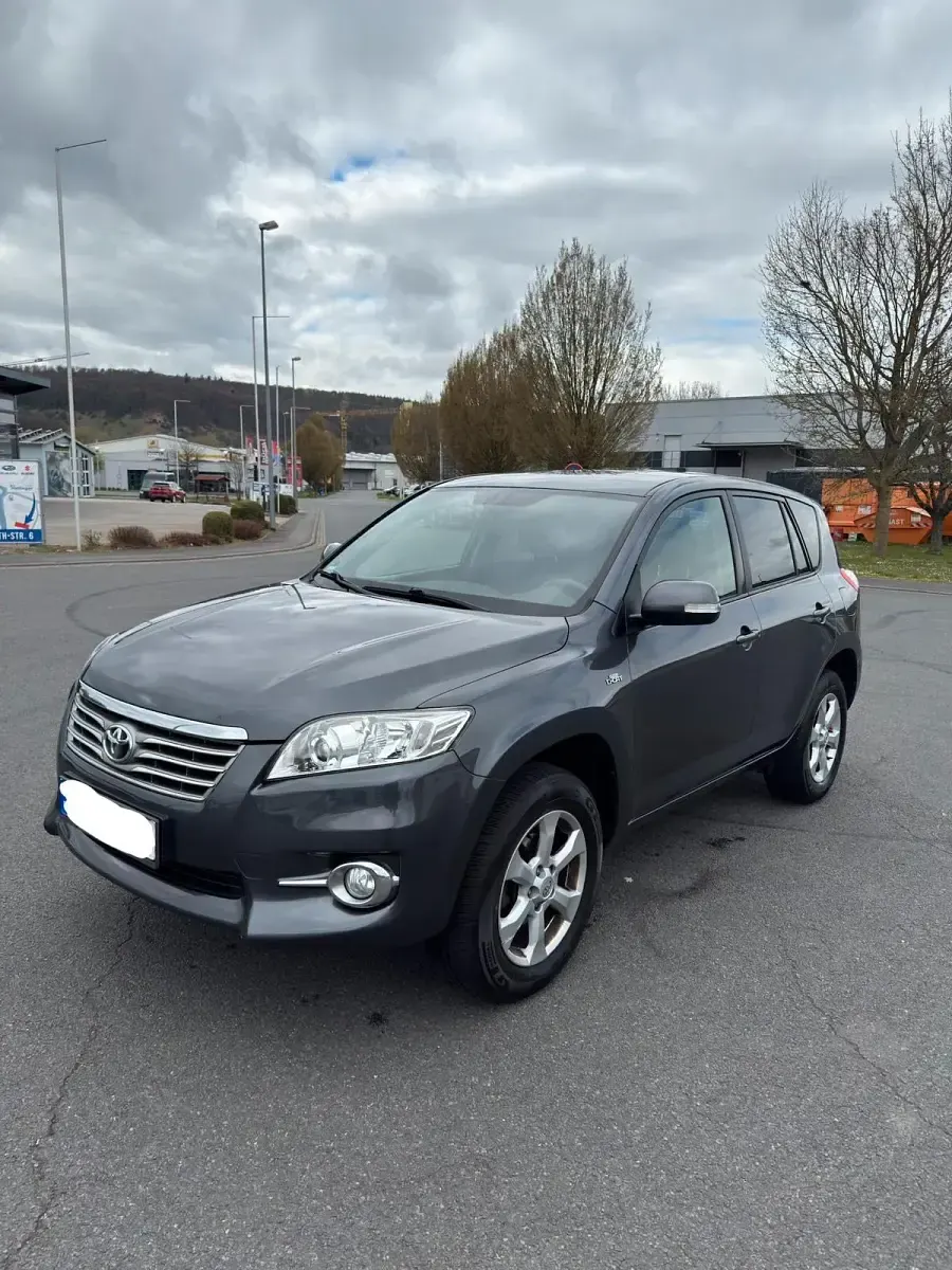 Gebraucht Toyota RAV4 150 PS (110 kW) 2011 Grau SUV