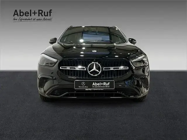 Gebraucht Mercedes GLA200 Progressive 163 PS (119 kW) 2026 SUV