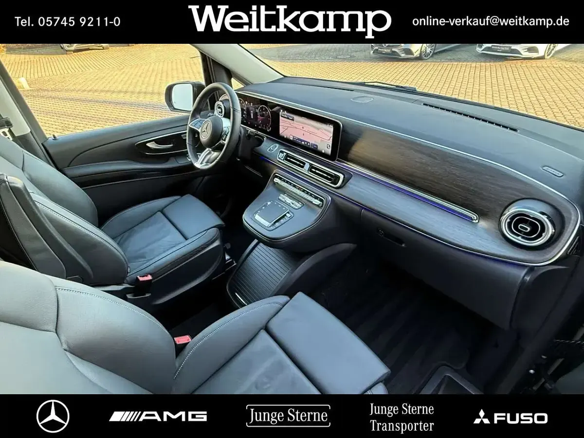 Gebraucht Mercedes V300 Avantgarde 237 PS (174 kW) 2024 Graphitgrau Van / Kleinbus