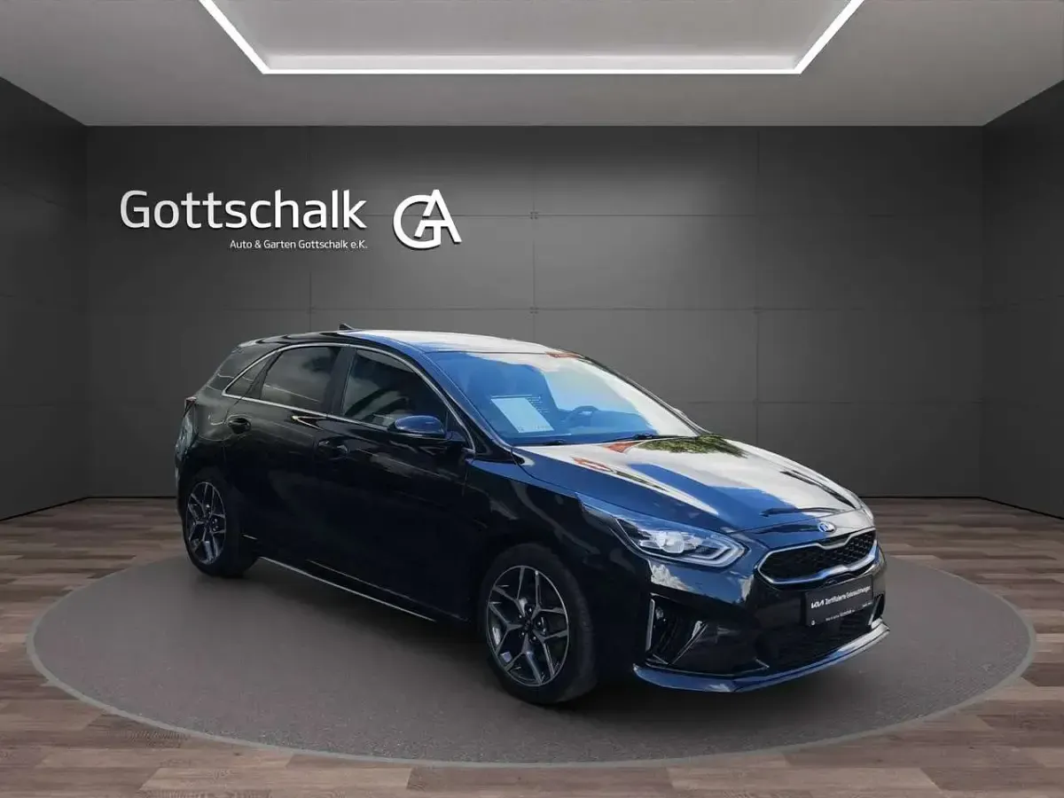 Gebraucht Kia Ceed GT-Line 160 PS (117 kW) 2021 Zilinaschwarz metallic Kleinwagen