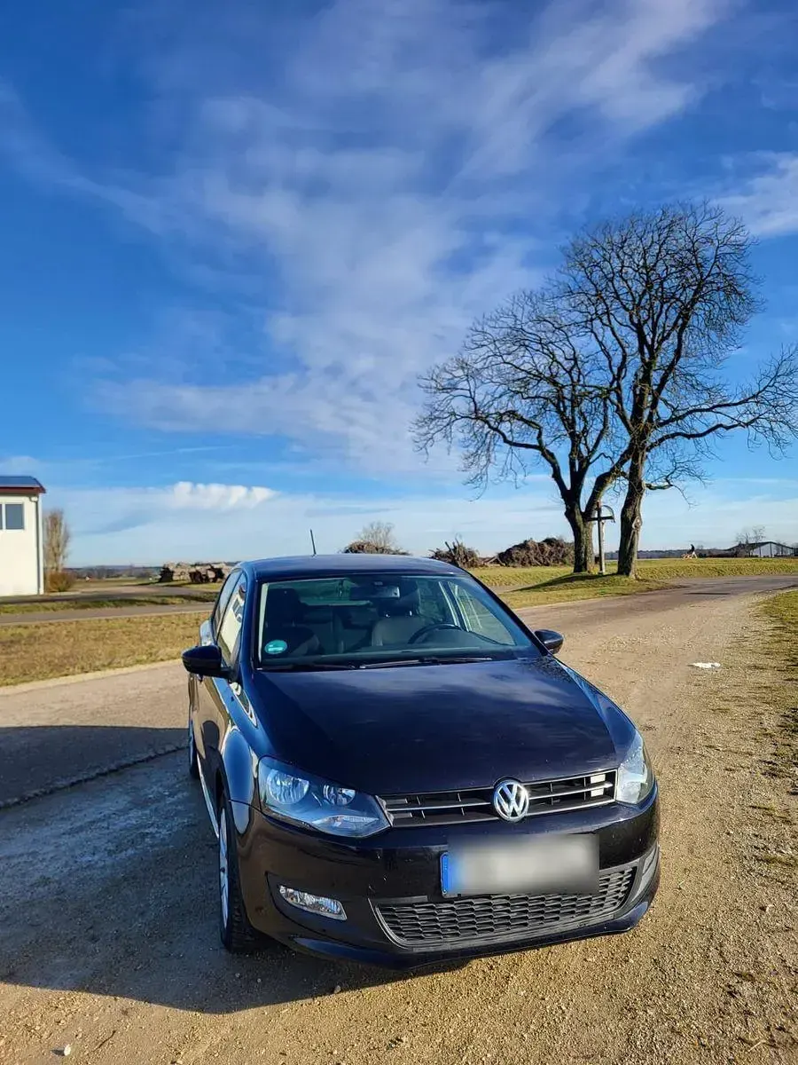 Gebraucht VW Polo Team 69 PS (50 kW) 2010 Schwarz Kleinwagen