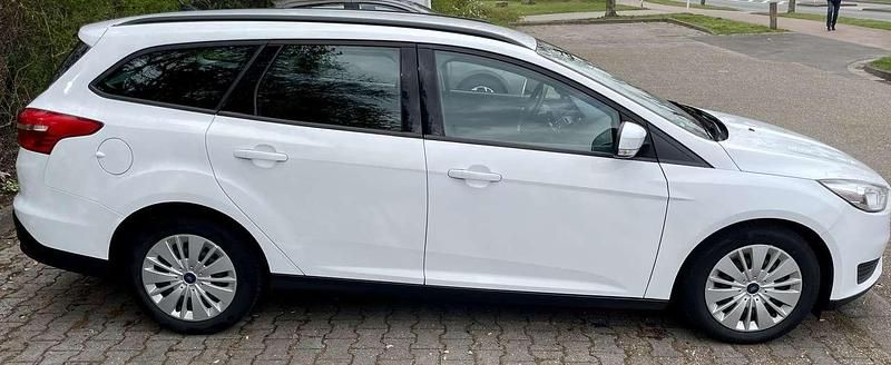 Gebraucht Ford Focus Trend 101 PS (74 kW) 2017 Kombi