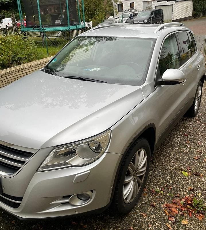 Silber Gebraucht 2010 VW Tiguan Team SUV | 6.500 € (Guter Preis) - Bild 1/4