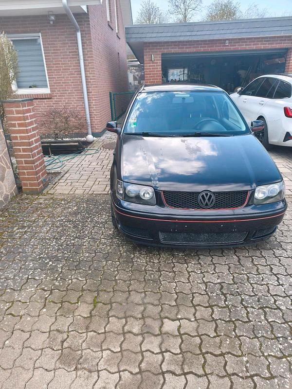 Second-hand VW Polo 75 CP (55 kW) 2001 Negru Hatchback