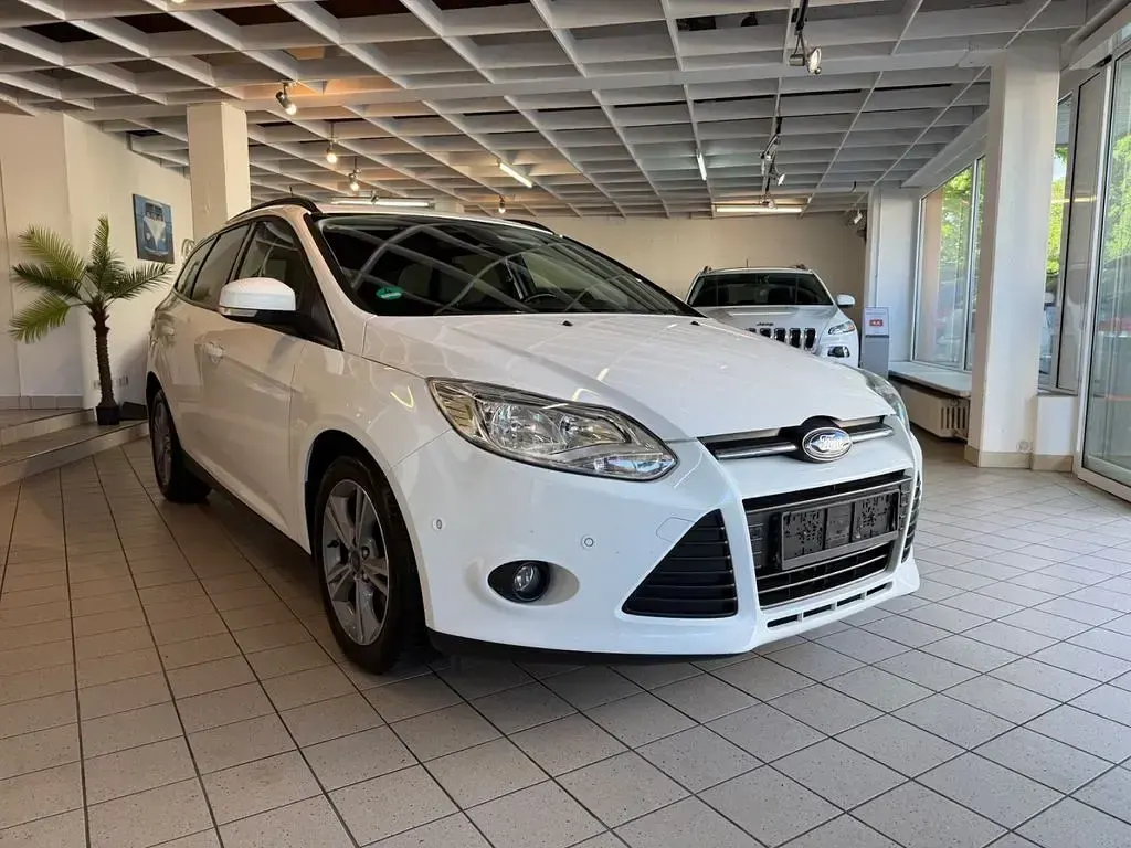 Gebraucht Ford Focus SYNC Edition 116 PS (85 kW) 2013 Weiß Limousine