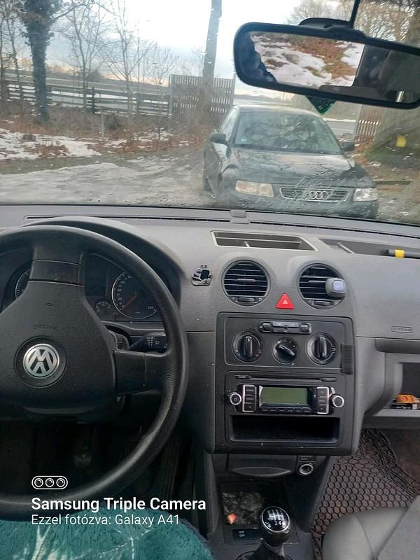 Gebraucht VW Caddy 140 PS (102 kW) 2010 Grau Van / Kleinbus