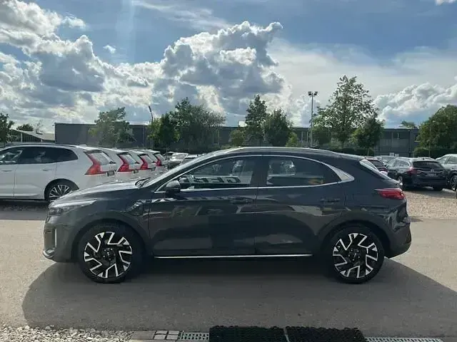 Gebraucht Kia XCeed Spirit 141 PS (103 kW) 2024 (h8g) pentametal met. SUV