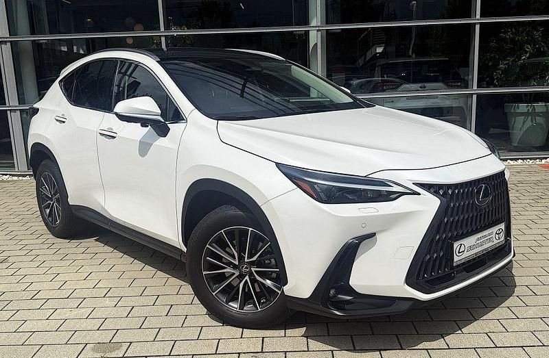 Weiß Gebraucht 2023 Lexus NX350h Executive Line SUV | 44.900 € (Guter Preis) - Bild 1/4