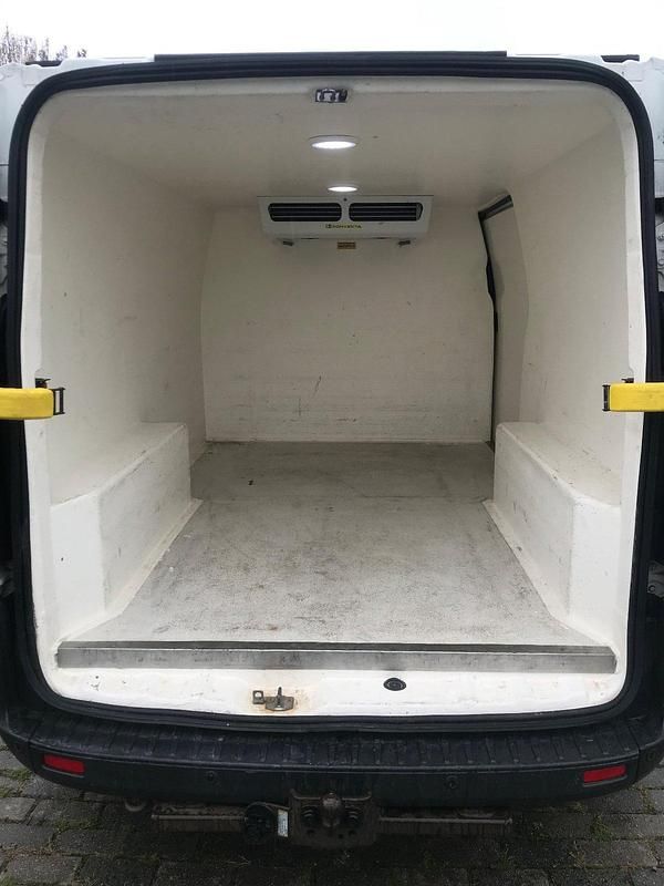 Usata Ford Transit Custom 125 CV (91 kW) 2015 Bianco Monovolume