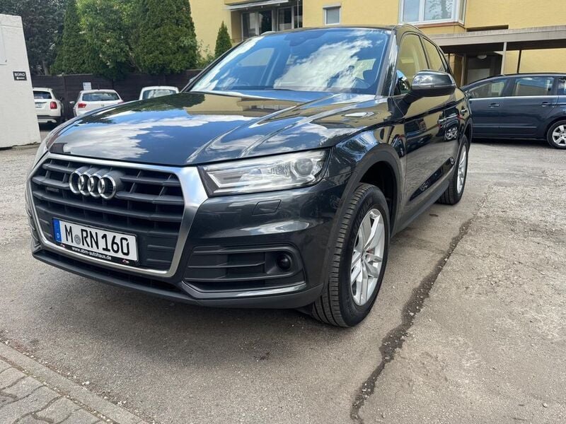 Grau Gebraucht 2019 Audi Q5 Sport SUV | 24.490 € (Guter Preis) - Bild 1/4