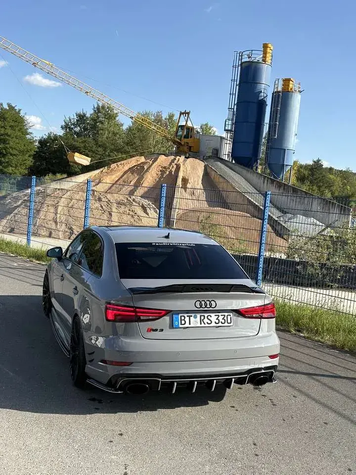 Gebraucht Audi RS3 Ambiente 400 PS (294 kW) 2019 Limousine