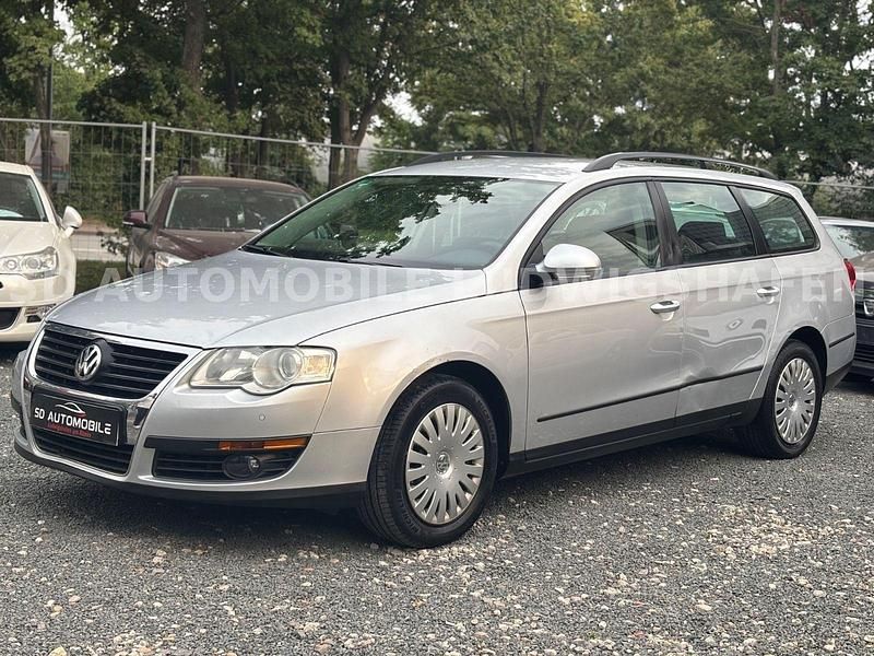 Silber Gebraucht 2010 VW Passat Kombi | 3.999 € (Fairer Preis) - Bild 1/4