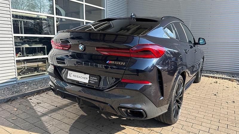 Gebraucht BMW X6 M50 Efficient Dynamics 530 PS (389 kW) 2023 Carbonschwarz metallic SUV