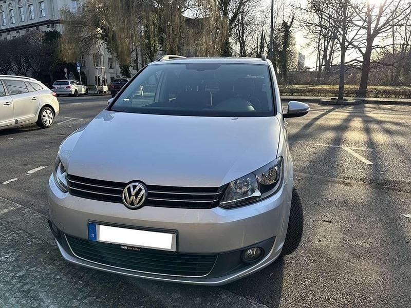 Gebraucht VW Touran 150 PS (110 kW) 2012 Silber Van / Kleinbus