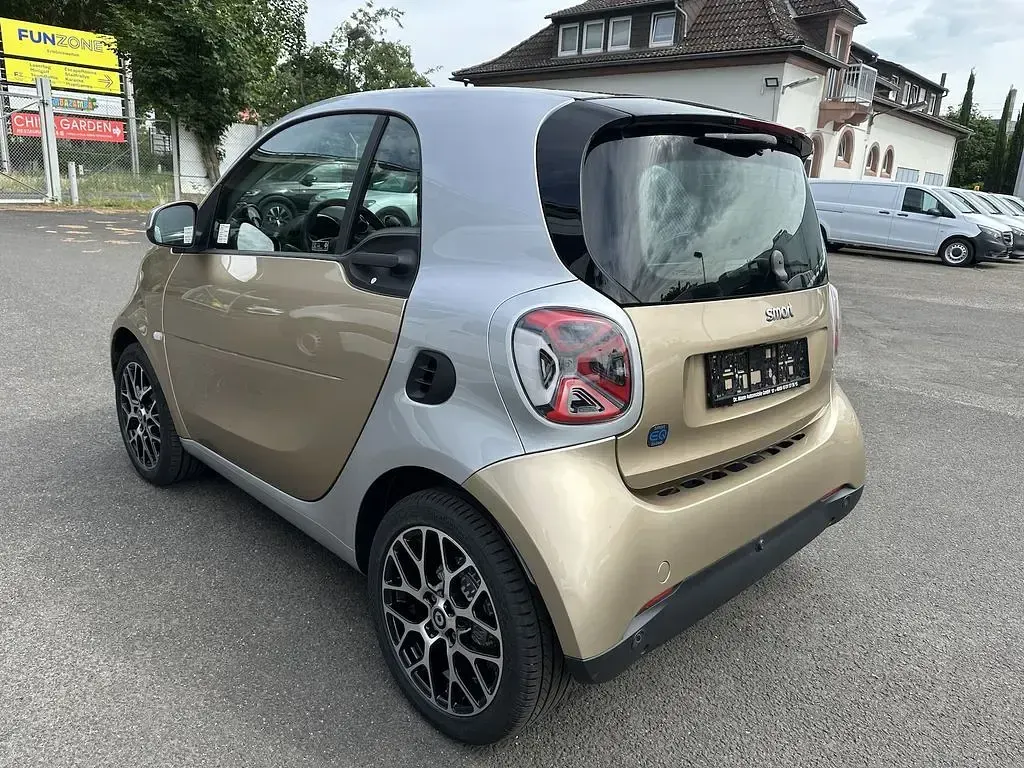 Gebraucht Smart ForTwo Electric Drive Prime 60 kW (82 PS) 2020 Gold Limousine