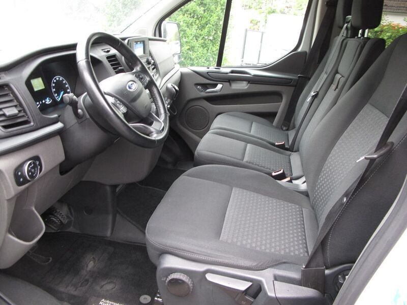 Gebraucht Ford Transit Custom Trend 131 PS (96 kW) 2019 Weiß Van / Kleinbus