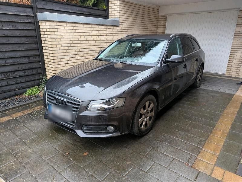 Gebraucht Audi A4 180 PS (132 kW) 2011 Andere farben Kombi