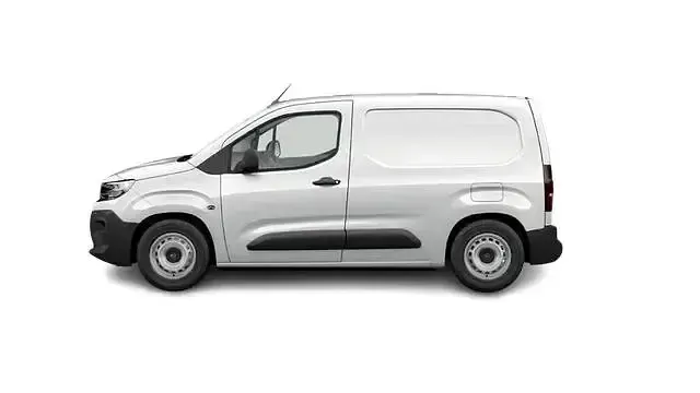 Używany Opel Combo 102 KM (75 kW) 2025 Andere Minivan