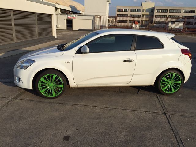 Gebraucht Kia ProCeed LX 171 PS (125 kW) 2009 Weiß Kleinwagen