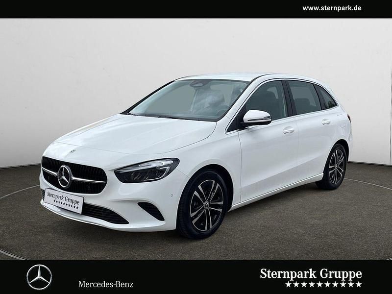 Unilack polarweiß Gebraucht 2024 Mercedes B180 Progressive Van / Kleinbus | 28.790 € (Superpreis) - Bild 1/4