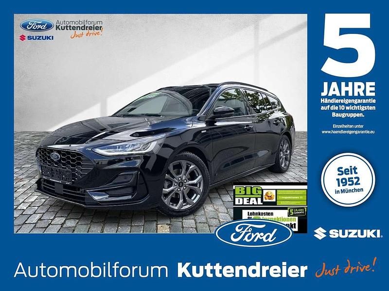 Obsidianschwarz metallic Gebraucht 2024 Ford Focus ST-Line Kombi | 18.990 € (Superpreis) - Bild 1/3
