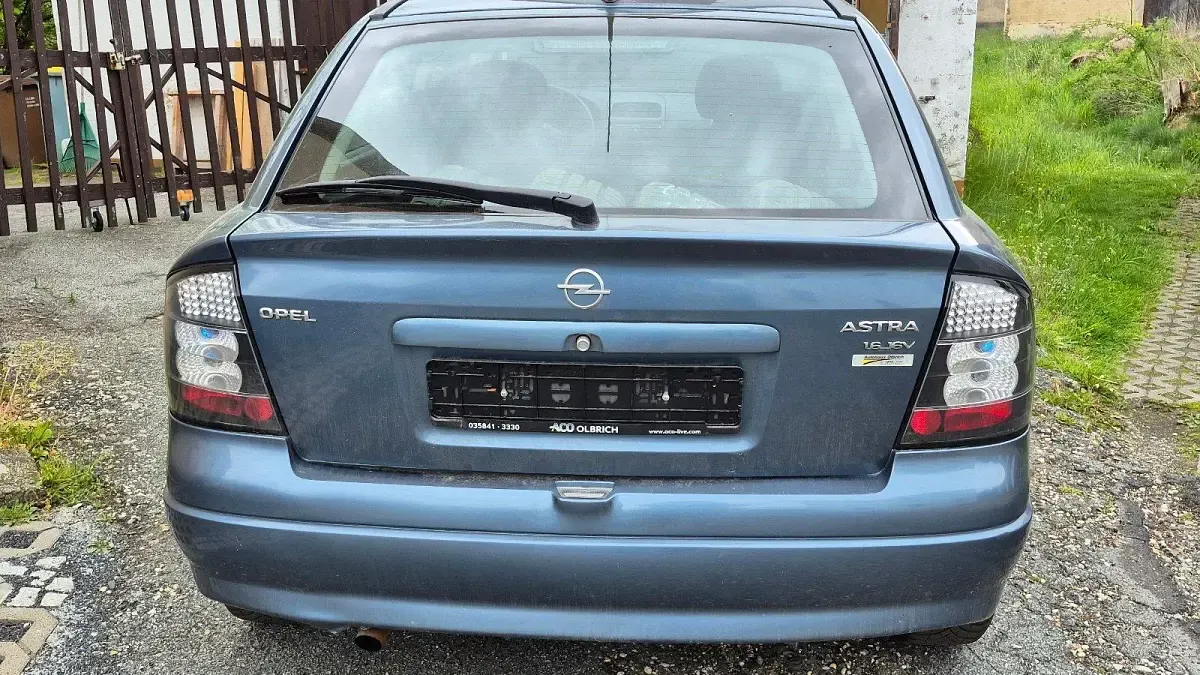 Gebraucht Opel Astra 100 PS (73 kW) 1999 Limousine