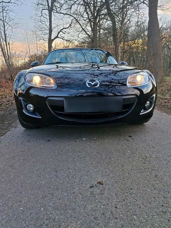 Gebraucht Mazda MX5 126 PS (92 kW) 2010 Schwarz Cabrio