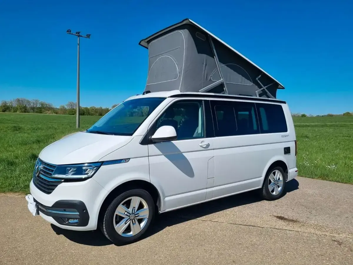 Gebraucht VW California Coast 150 PS (110 kW) 2022 Candyweiß Van