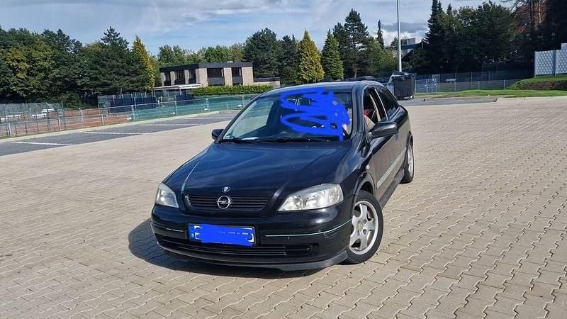 Grün Gebraucht 2000 Opel Astra Limousine | 800 € (Guter Preis) - Bild 1/4