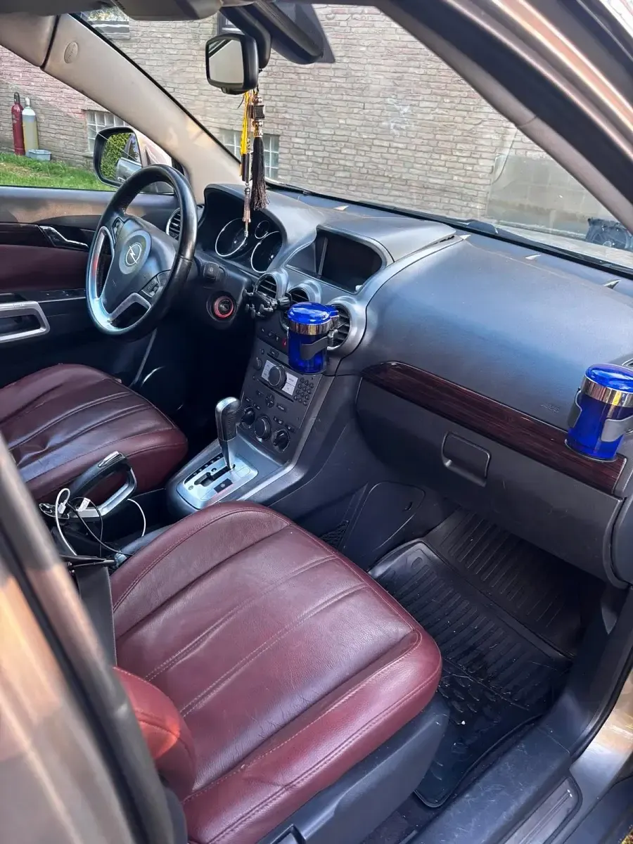 Gebraucht Opel Antara 150 PS (110 kW) 2009 Andere farben SUV