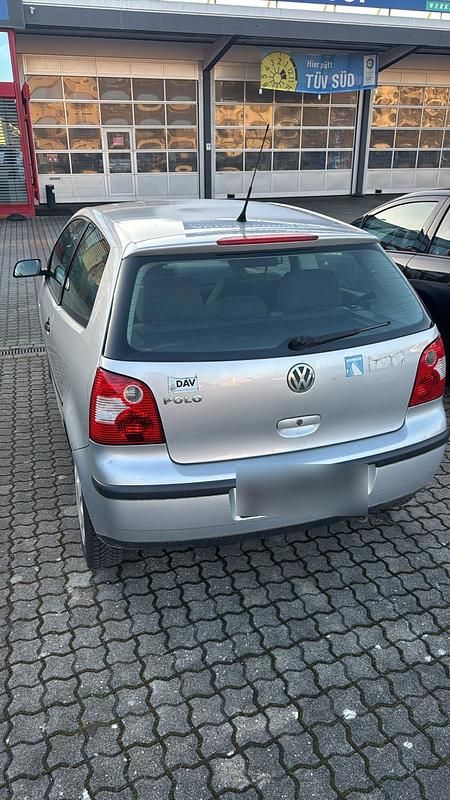 Gebraucht VW Polo 54 PS (39 kW) 2004 Silber Kleinwagen