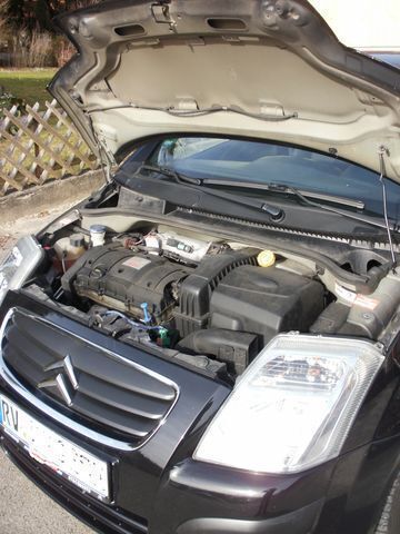 Gebraucht Citroën C2 122 PS (89 kW) 2008 Schwarz metallic Kleinwagen