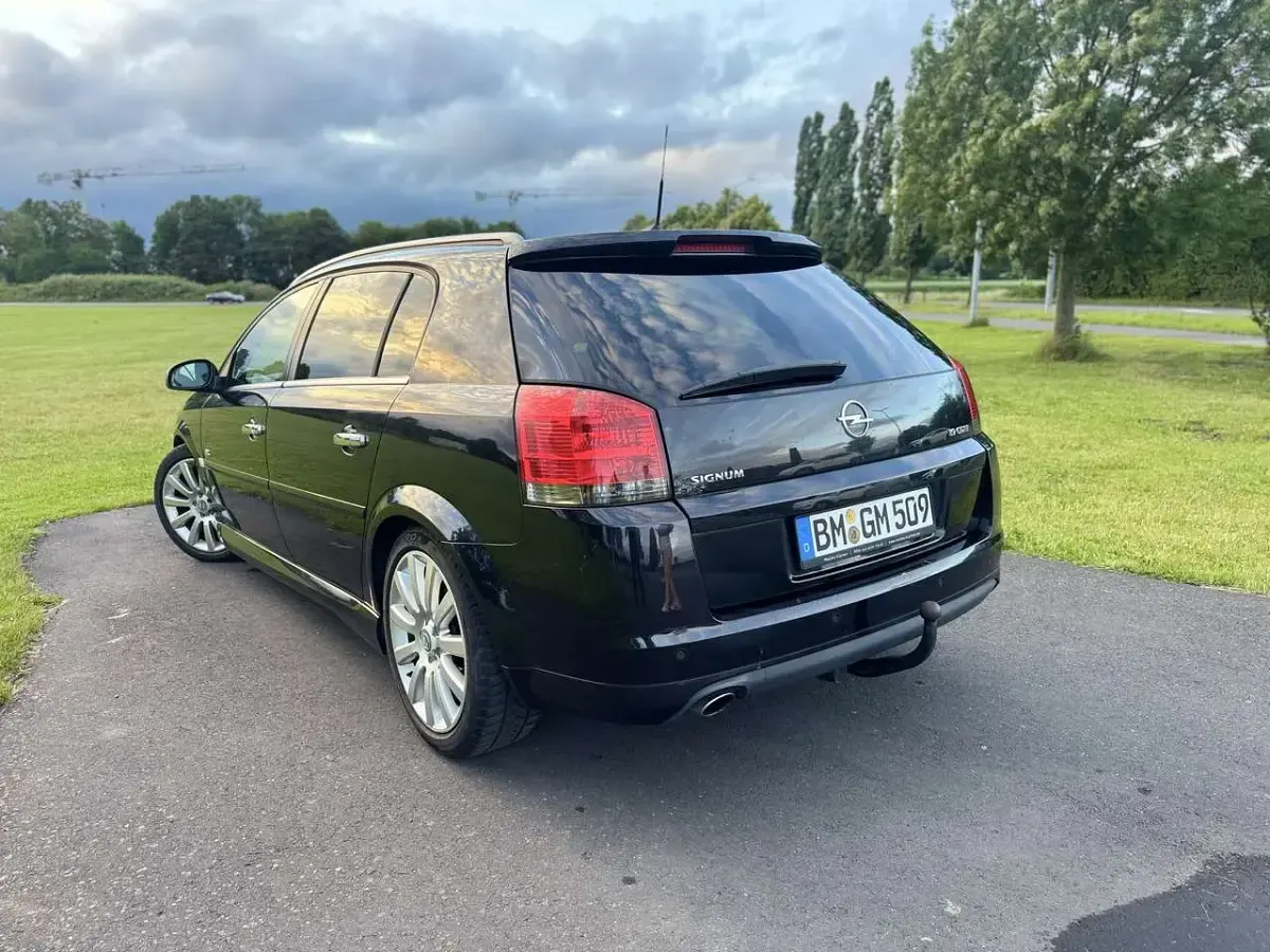 Gebraucht Opel Signum Cosmo 150 PS (110 kW) 2008 Kleinwagen