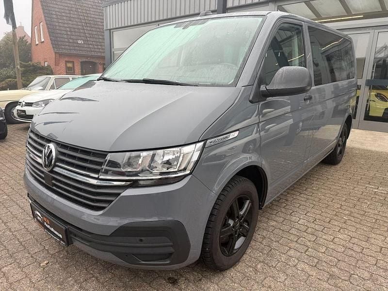 Gebraucht VW Multivan Trendline 150 PS (110 kW) 2021 Grau Van