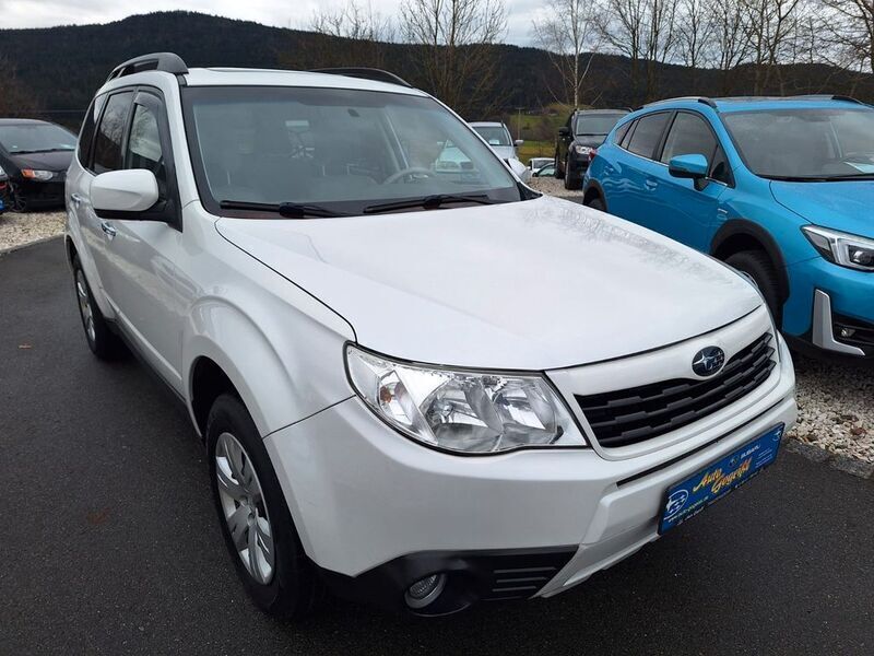 Weiß Gebraucht 2010 Subaru Forester Comfort SUV | 11.900 € (Teuer) - Bild 1/4