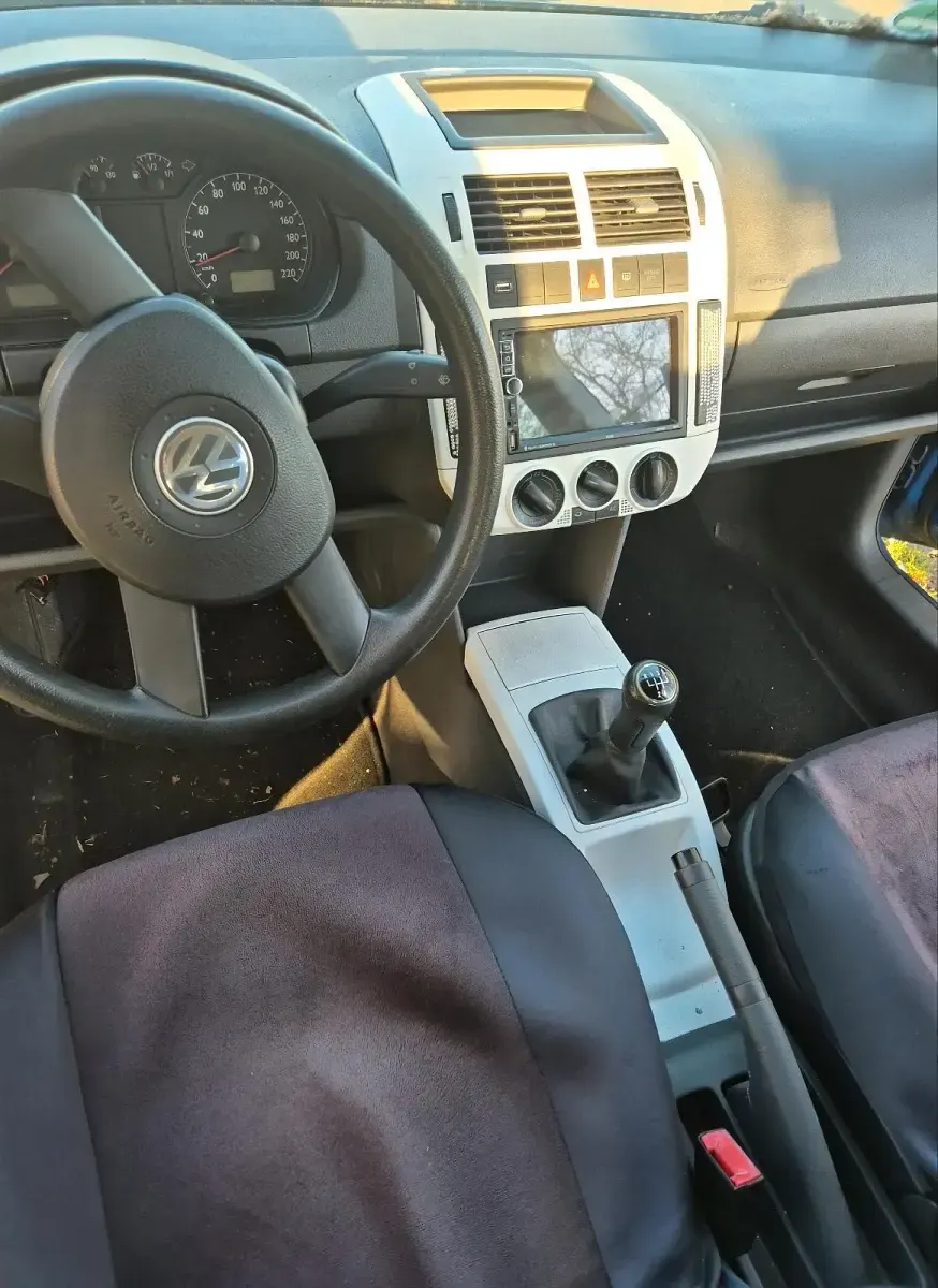 Second-hand VW Polo 80 CP (58 kW) 2004 Albastru Hatchback